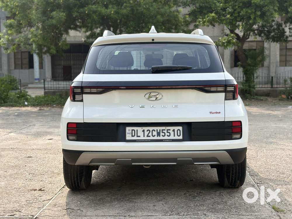 Hyundai Venue 1.0 S (o) Turbo Dct, 2023, Petrol