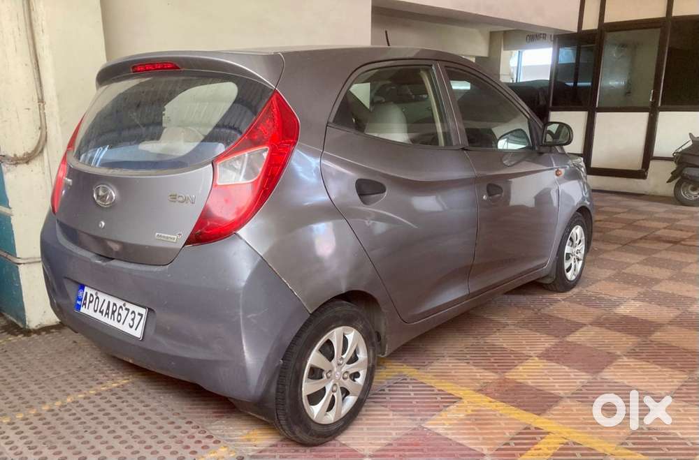 Hyundai Eon Petrol Magna+ 2013