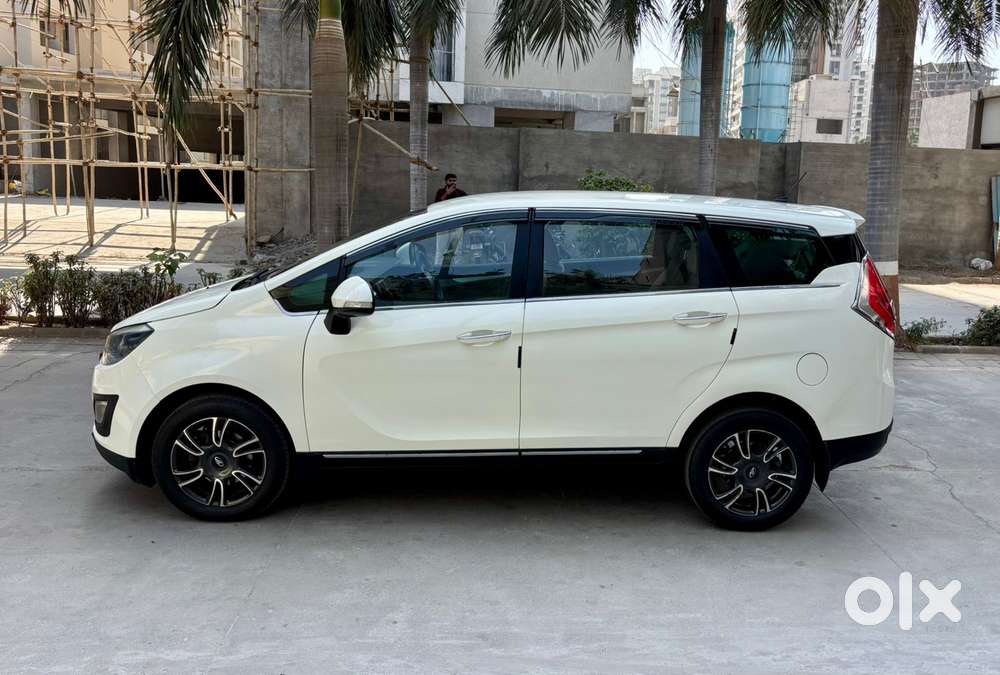 Mahindra Marazzo M6 8str, 2020, Diesel