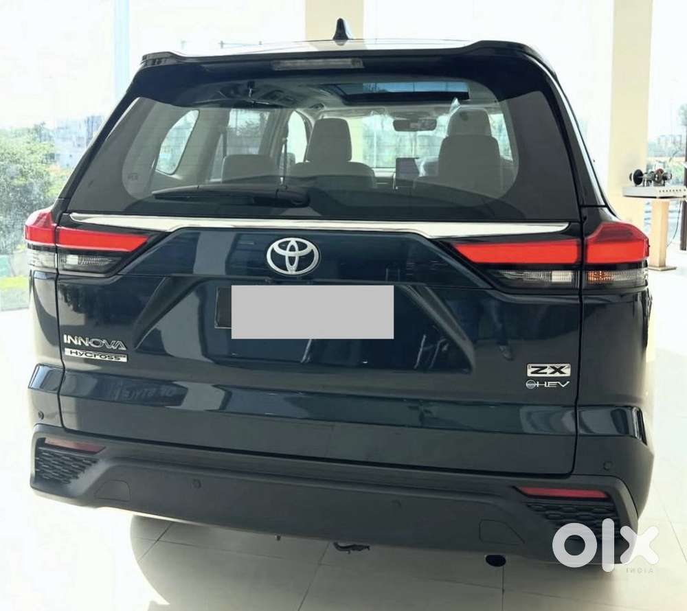 Toyota Innova Hycross Zx(o), 2026, Petrol