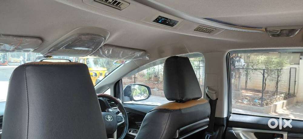 Toyota Innova Crysta 2.4 V 8 Str, 2018, Diesel