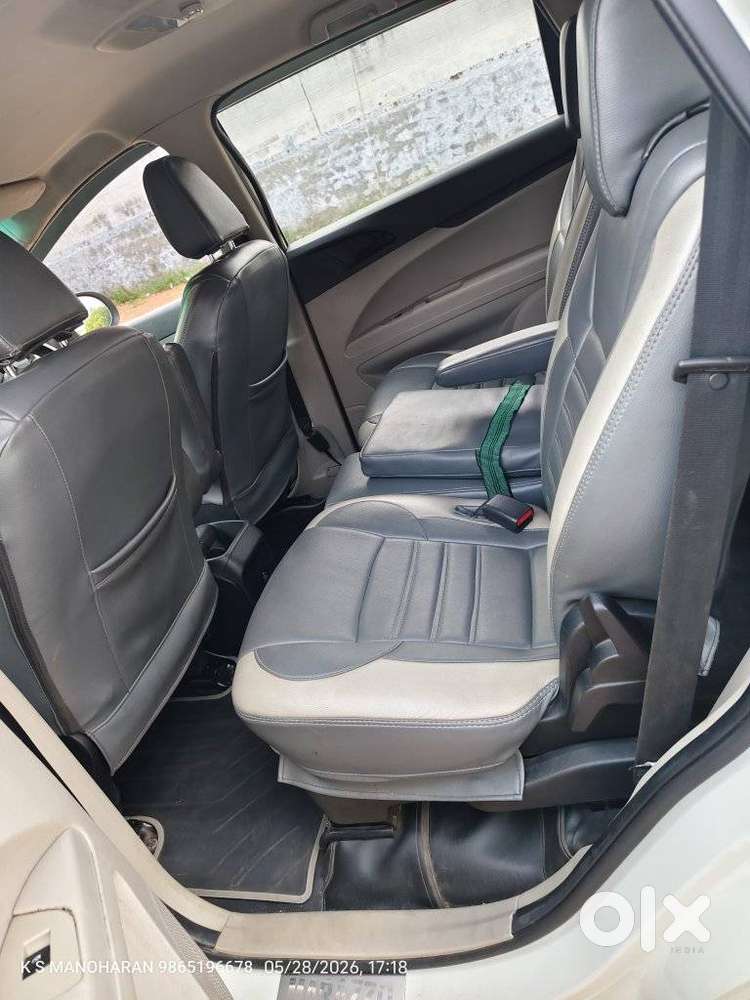 Mahindra Marazzo M2, 2018, Diesel