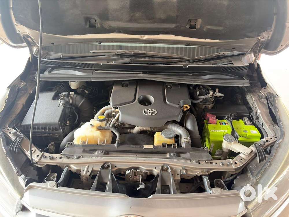 Toyota Innova Crysta 2.8 Z At 2016 Diesel Well Maintained