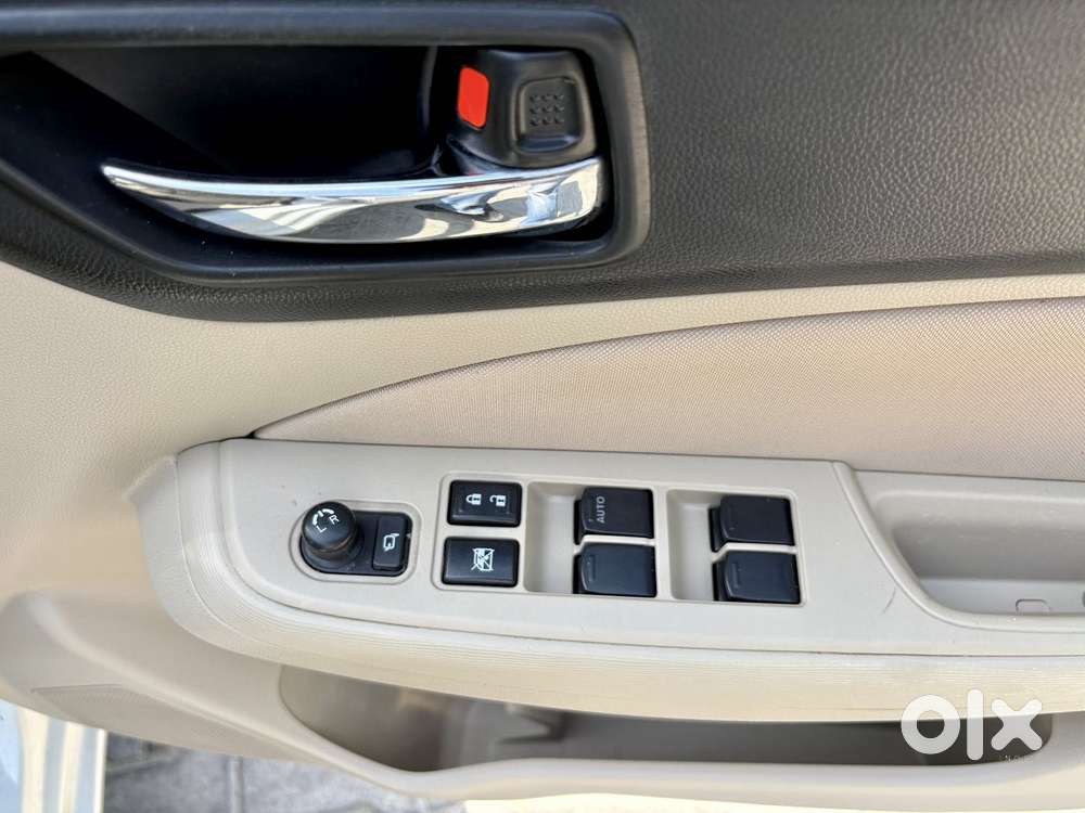 Maruti Suzuki Swift Dzire 1.3 Vxi, 2022, Petrol