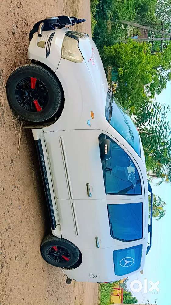 Mahindra Xylo 2011