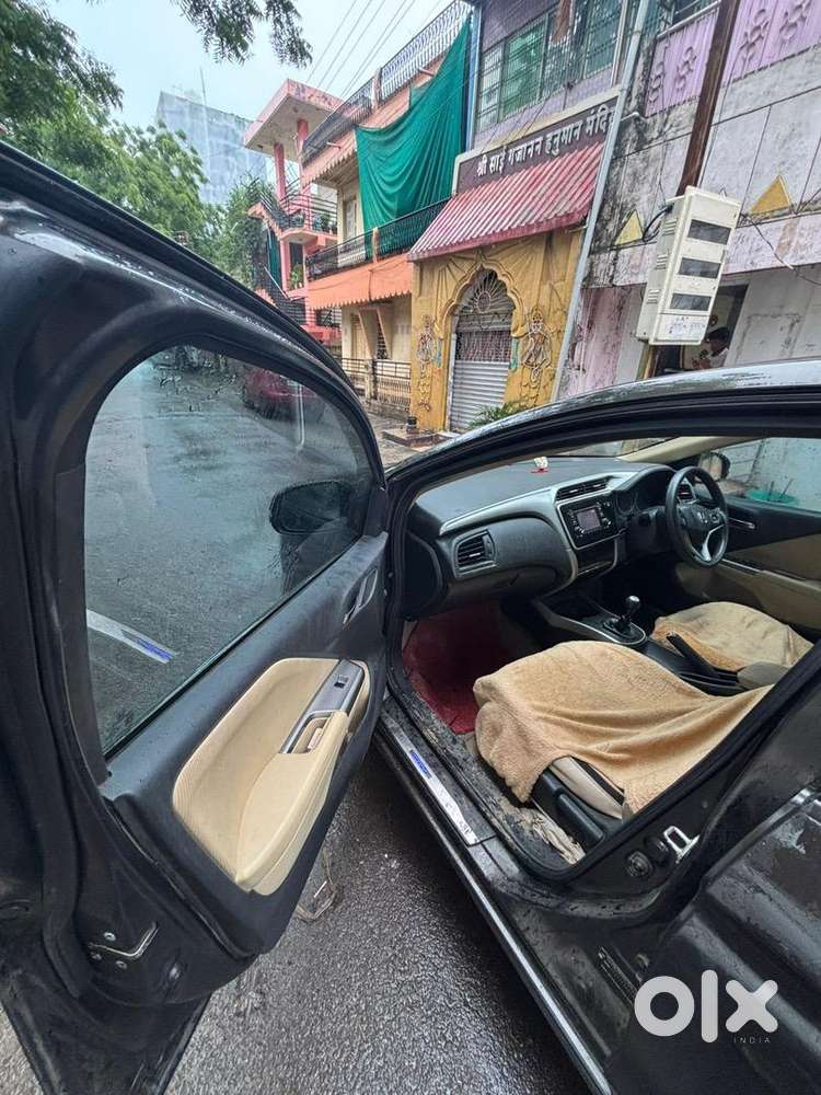 Honda City Zx 2017 Petrol Well Maintained