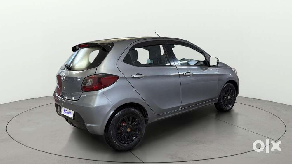 Tata Tigor Xza, 2018, Petrol