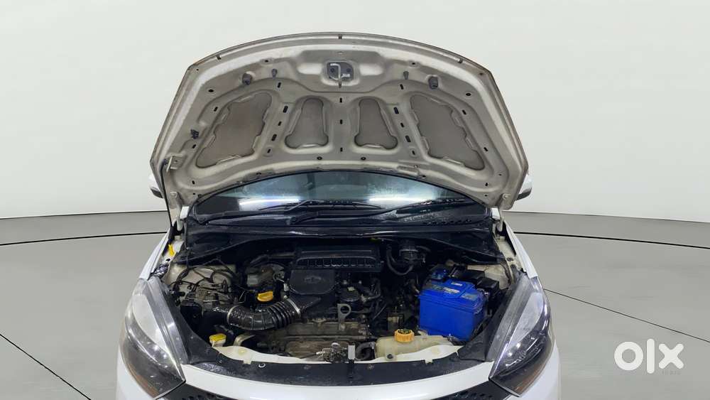 Tata Tiago 1.2 Revotron Xza, 2018, Petrol