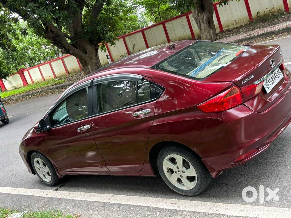 Honda City Diesel With Sunroof And Push Button Start