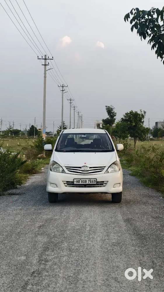 Toyota Innova Diesel 2010 Car