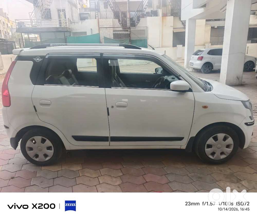 Maruti Suzuki Wagon R Zxi 2025 250000 Cash Baki Emi Paid Karna Hai