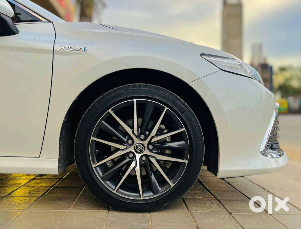 Toyota Camry Hybrid, 2022, Petrol