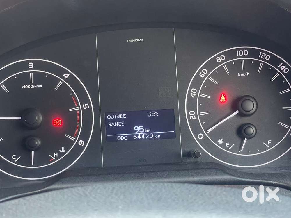 Toyota Innova Crysta [2020-ongoing] 2.4 Gx 8 Str, 2021, Diesel