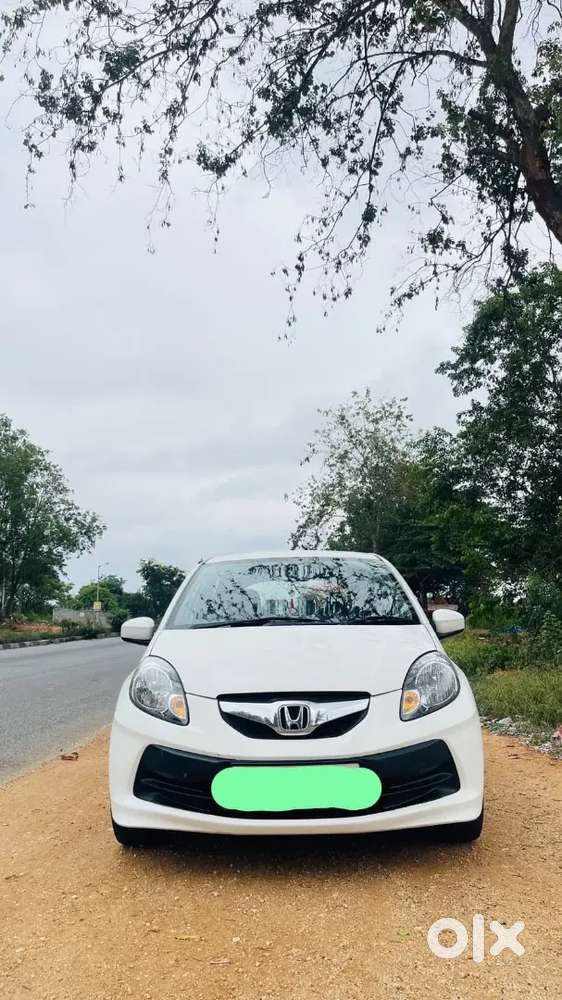 Honda Brio 2012 Petrol Well Maintained Fresh First Party Insurance