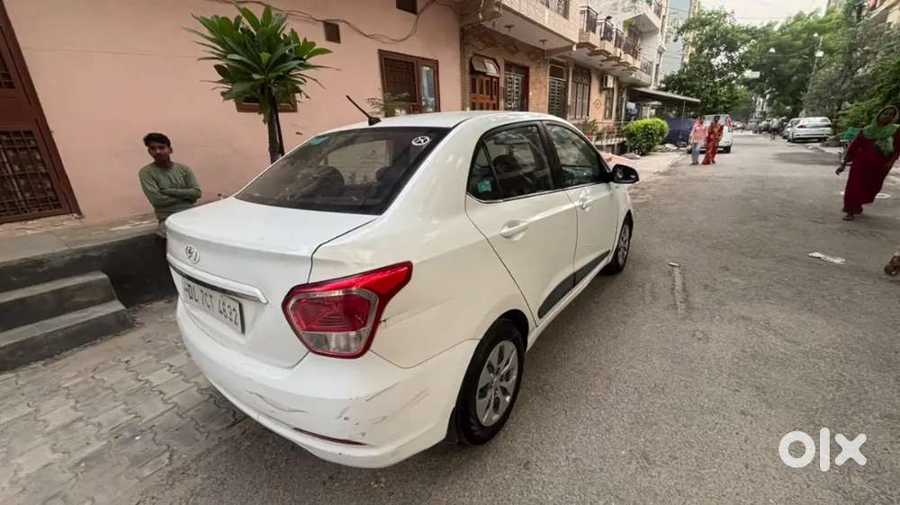 Hyundai Xcent 2015 Petrol Model