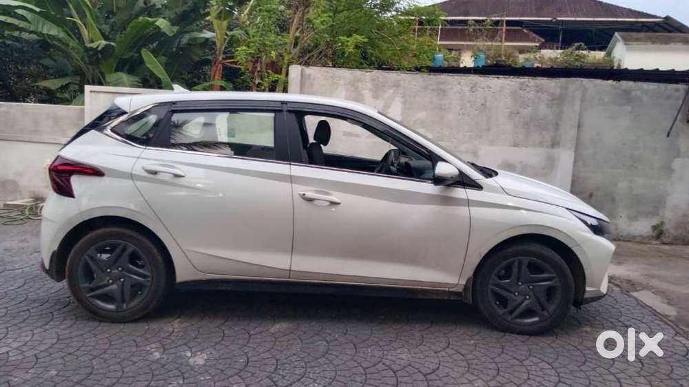 Hyundai I20 Sportz 2021 Petrol Manual 01st Owner 40k