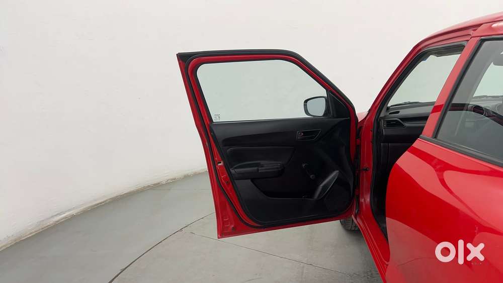 Maruti Suzuki Swift 1.3 Lxi, 2020, Petrol
