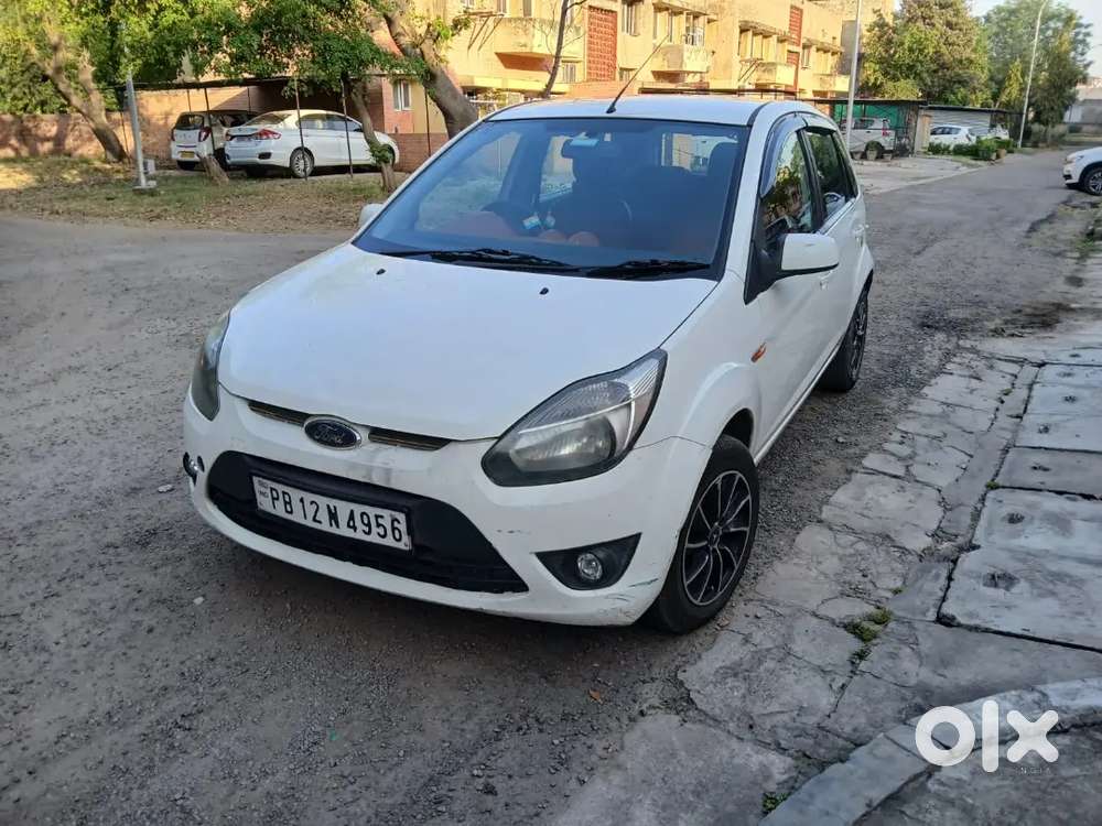 Ford Figo Diesel Zxi 2011