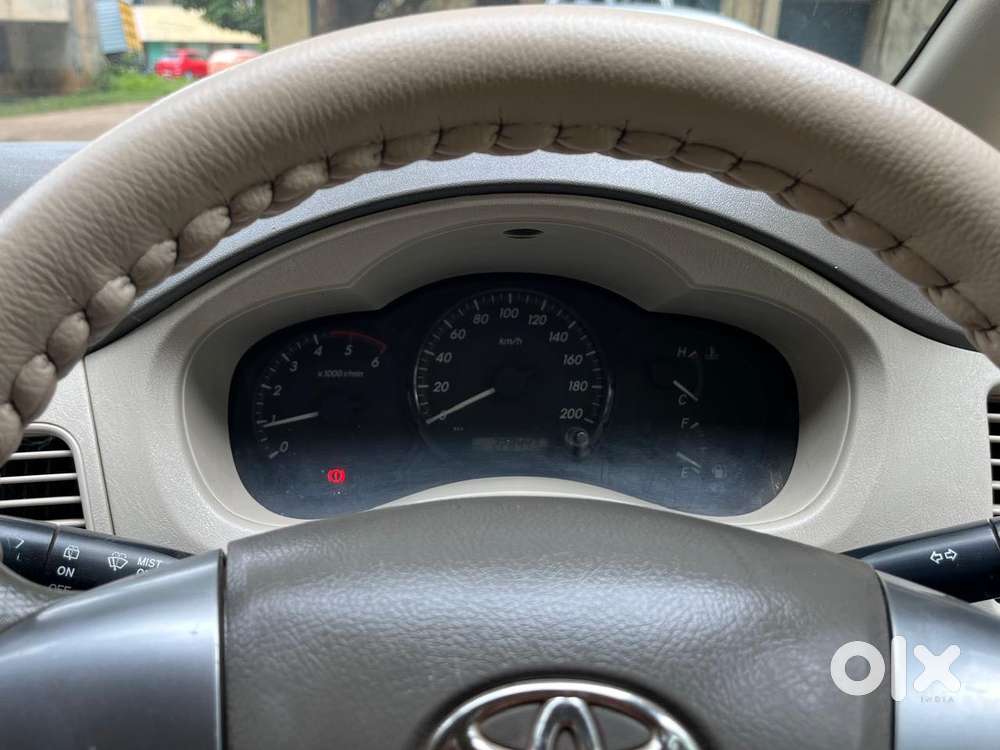 Toyota Innova 2.5 G (diesel) 7 Seater Bs Iv, 2014, Diesel