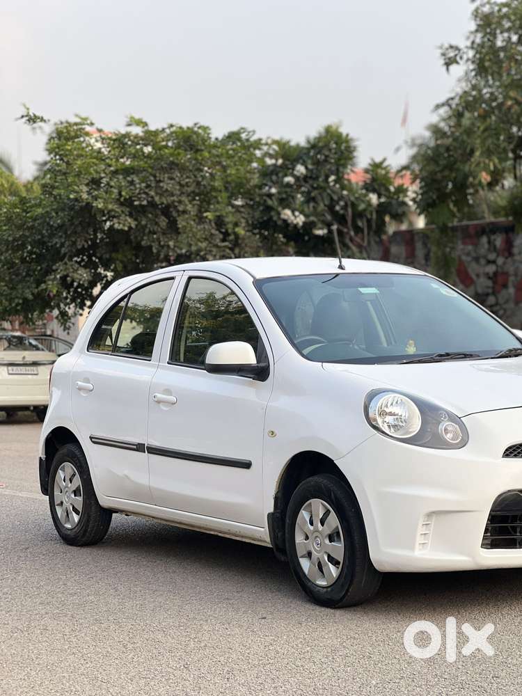 Nissan Micra Cvt Xv, 2015, Petrol