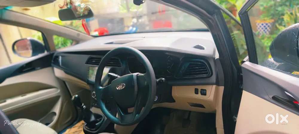 Mahindra Marazzo Diesel 2019 Variant Life Time Tax