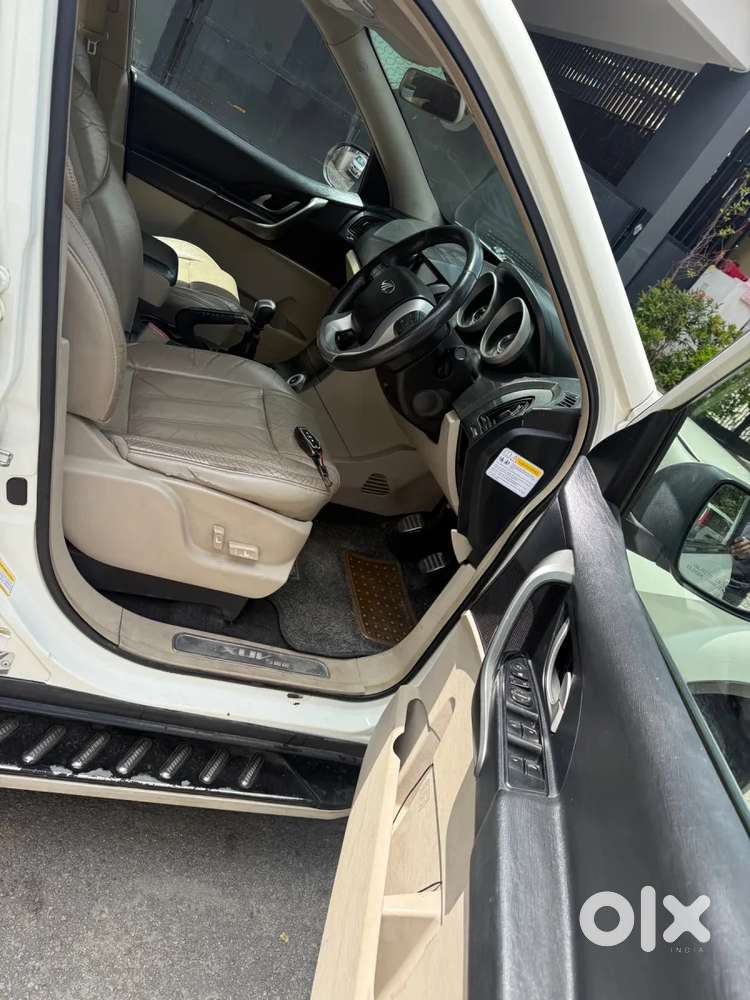 Mahindra XUV500 Xclusive (Driver Power Seat), 2016, Diesel