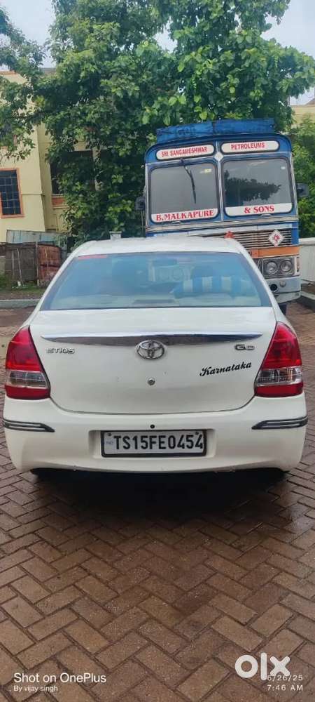 Toyota Etios 2015 Diesel 330000 Km Driven