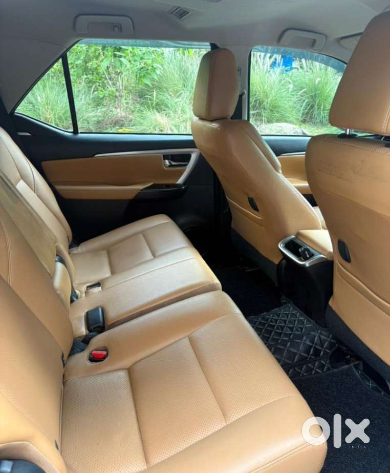 Toyota Fortuner 4x2 At 2.8 Diesel, 2022, Diesel