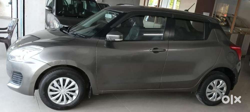 Maruti Suzuki Swift Vxi + Manual, 2022, Petrol