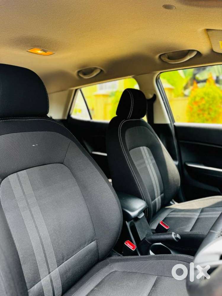 Hyundai Venue 1.2 S Plus, 2021, Petrol