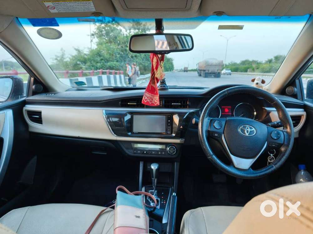Toyota Corolla Altis 2015
