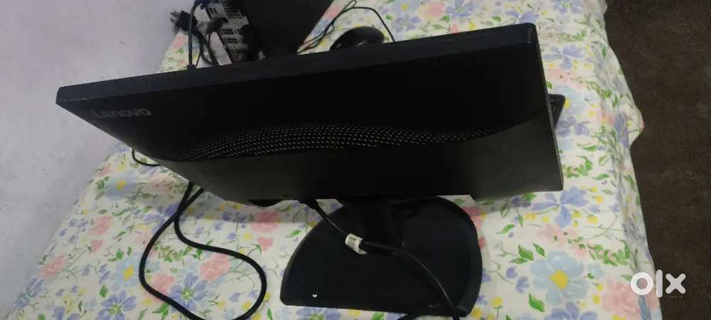 Dell OptiPlex 3060  8GB RAM  1TB HDD  Monitor + Keyboard + i5,8500