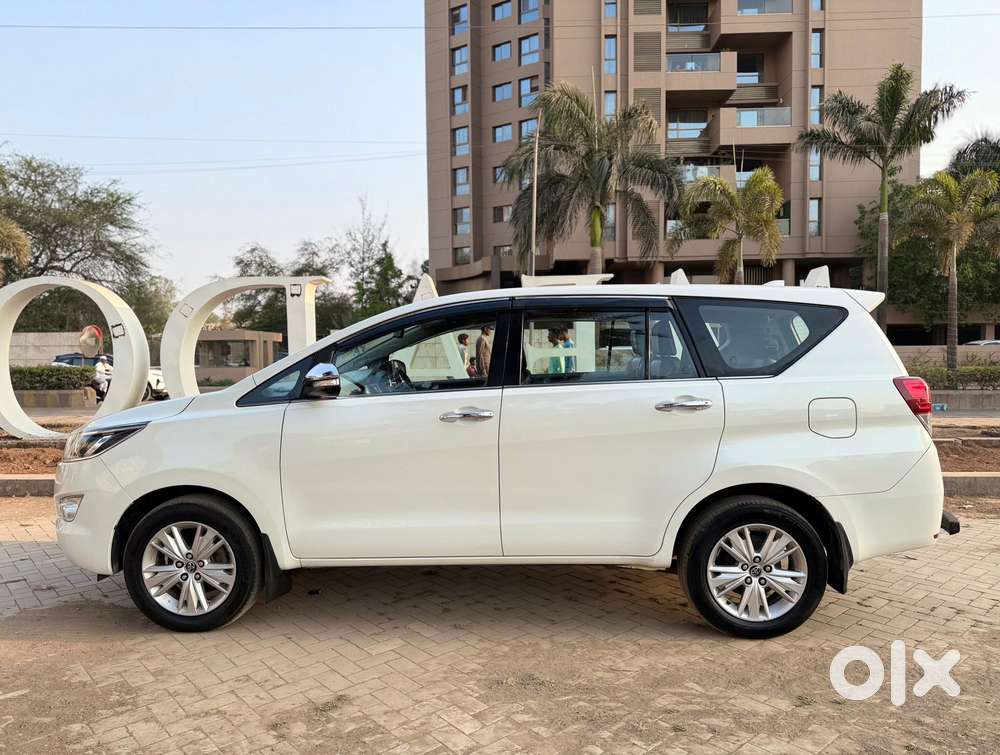 Toyota Innova Crysta 2.8 At Touring Sport, 2016, Diesel