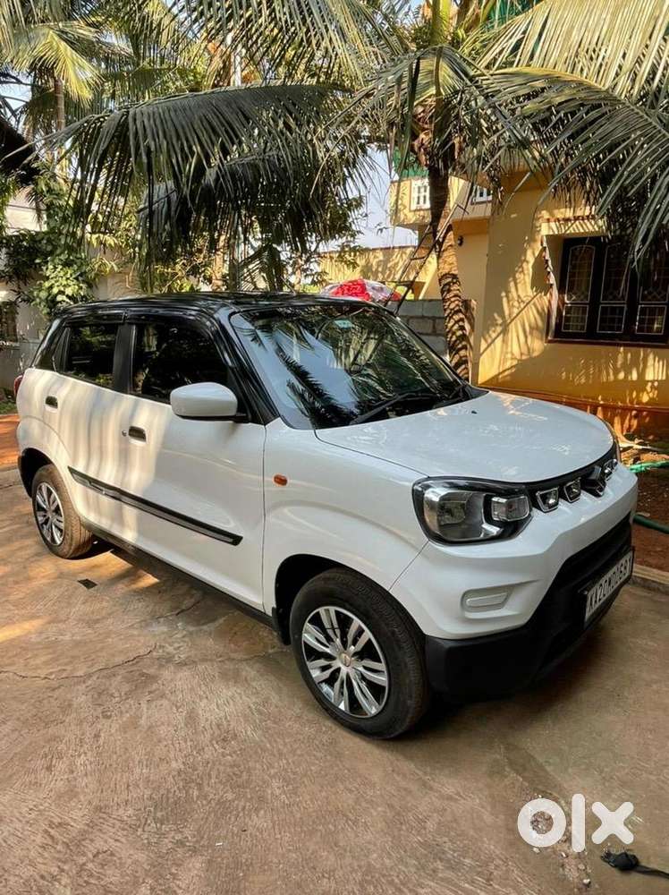 Maruti Suzuki S-presso Vxi + 2020