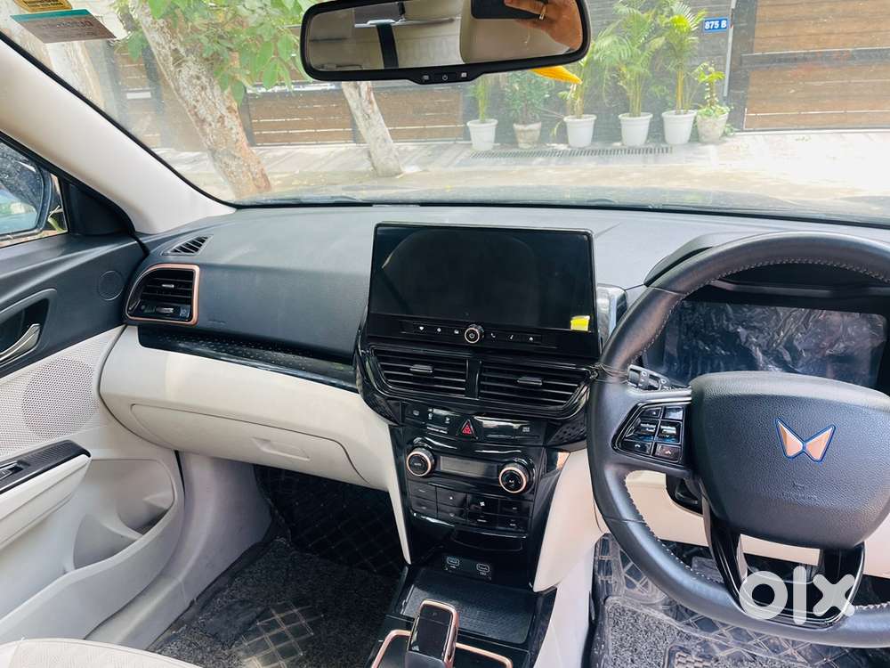 Mahindra Xuv400 Ev 2024