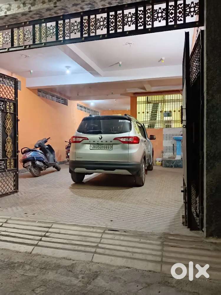 Renault Triber 2023 Petrol 4950 Km Driven