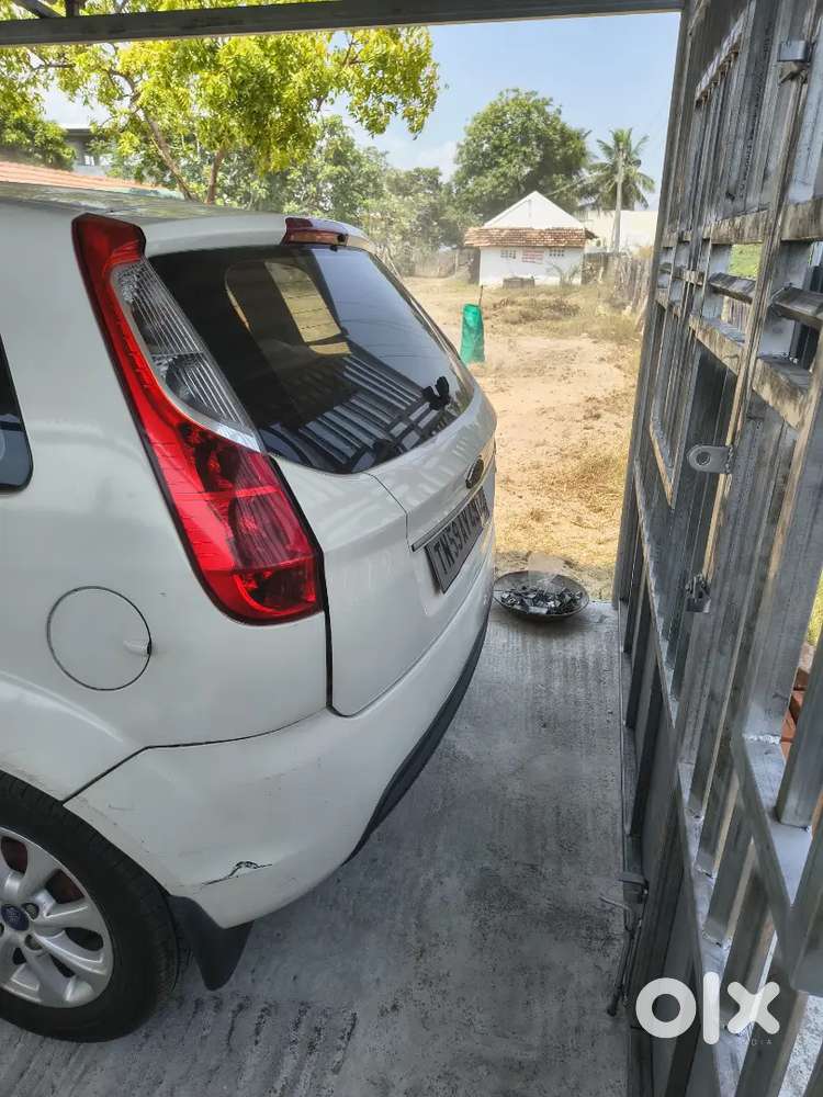 Ford Figo 2012 Diesel 140000 Km Driven