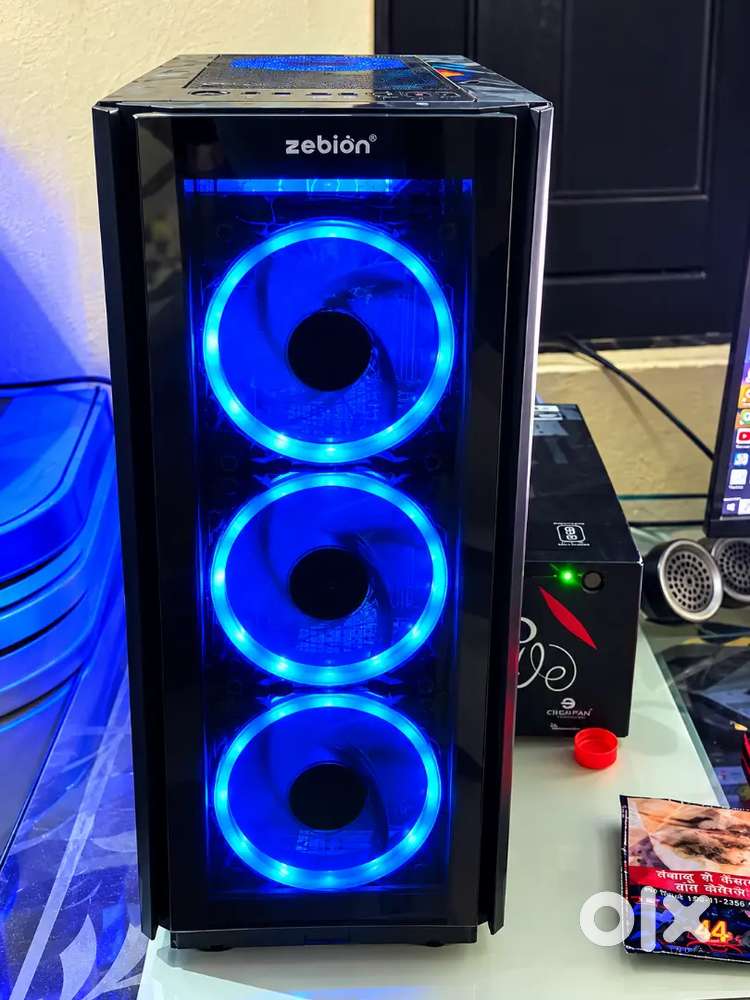 Intel I5 7th gen Pro 16gb 
Ram Corsair Vengeance 8 X2 DDR 4 3000mhz