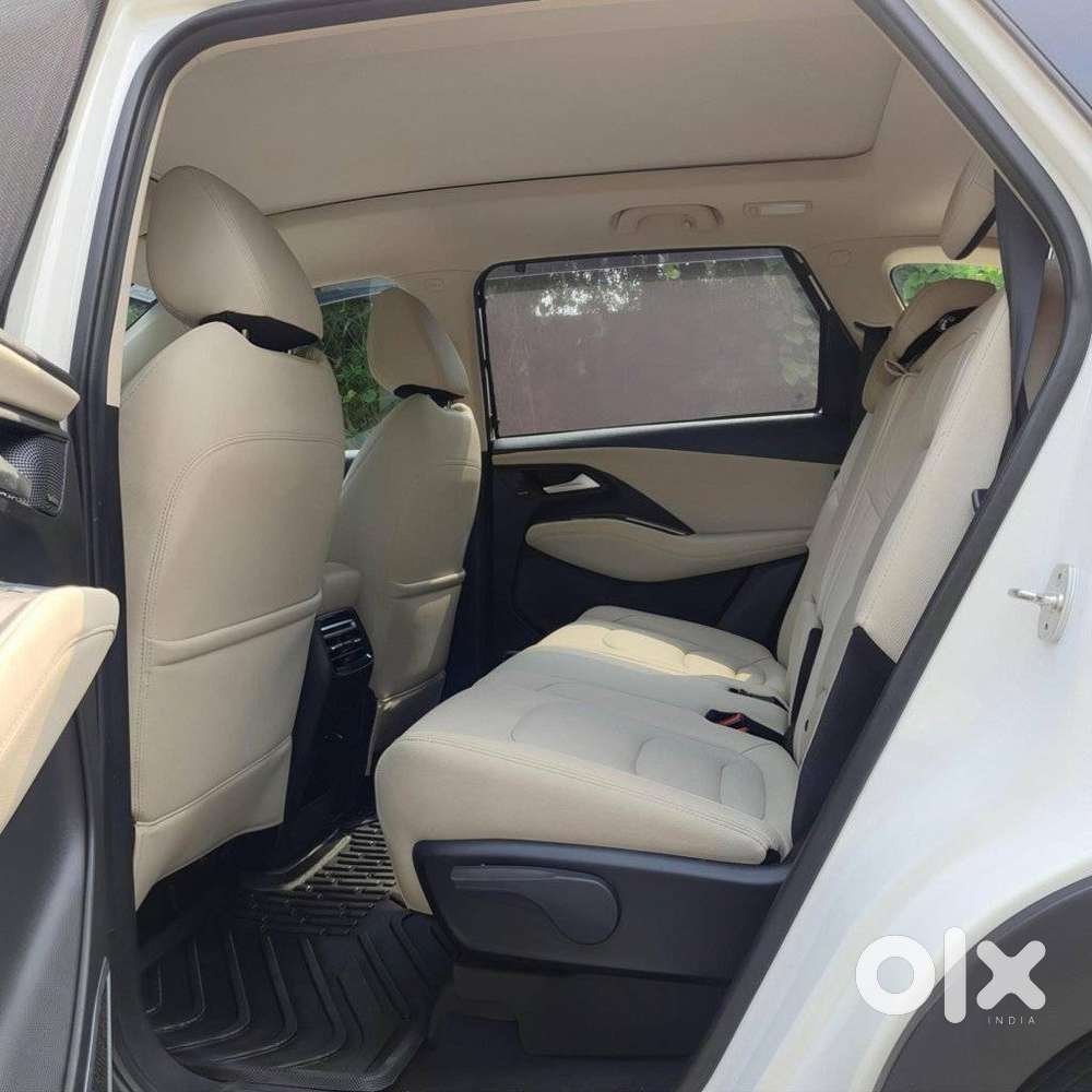 Mg Hector Plus Savvy Pro 1.5 Turbo Petrol Cvt 7 Str, 2023, Petrol