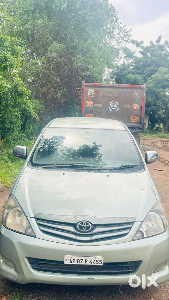 Toyota Innova 2005 Diesel Well Maintained