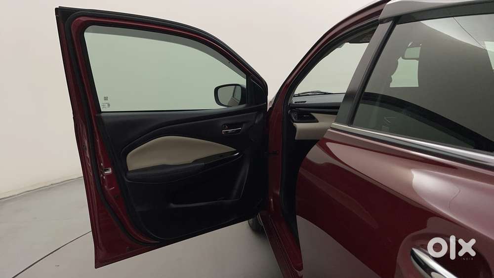 Toyota Glanza 1.2 V Amt, 2024, Petrol