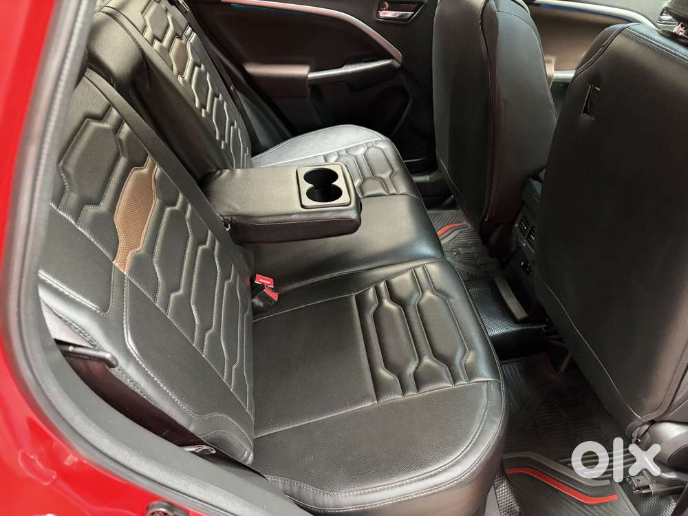 Maruti Suzuki Brezza 1.5 Zxi Plus At Smart Hybrid Dual Tone, 2022, P..