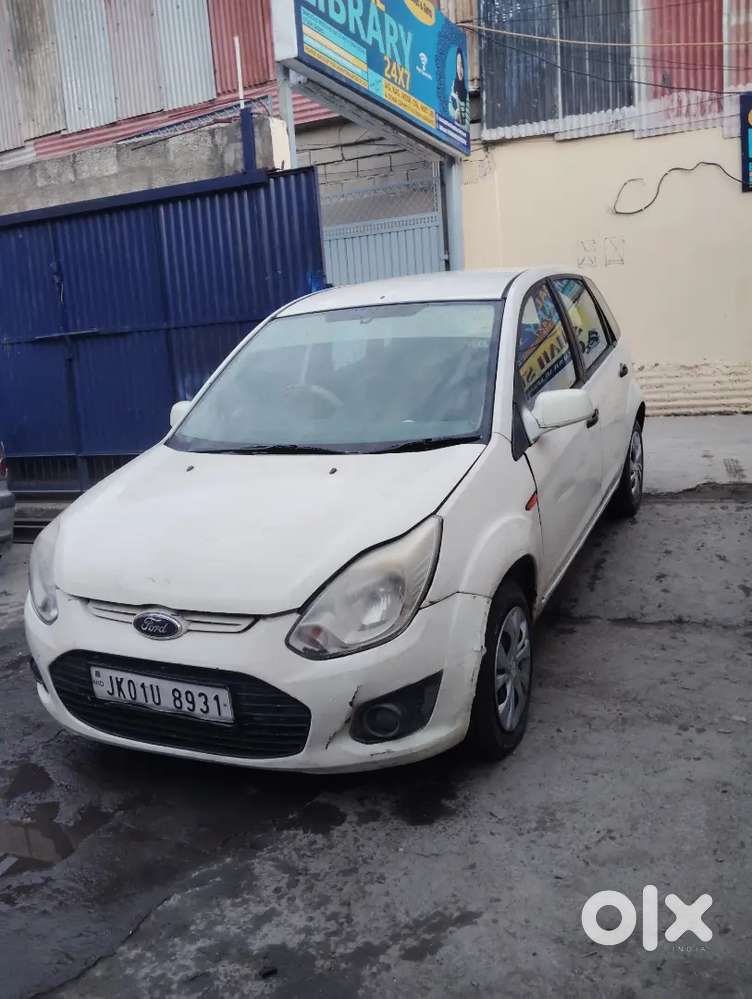 Ford Figo Petrol Lxi 2013 Model Documents Complete Accident Guarantee
