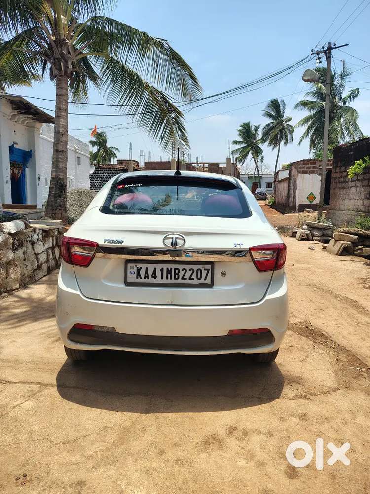 Tata Tigor Petrol 2017