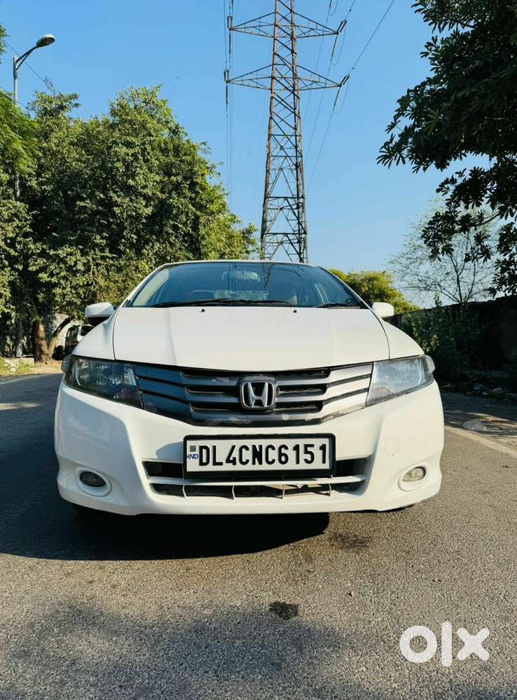 2011 Honda Petrol Automatic 80000 Km Driven