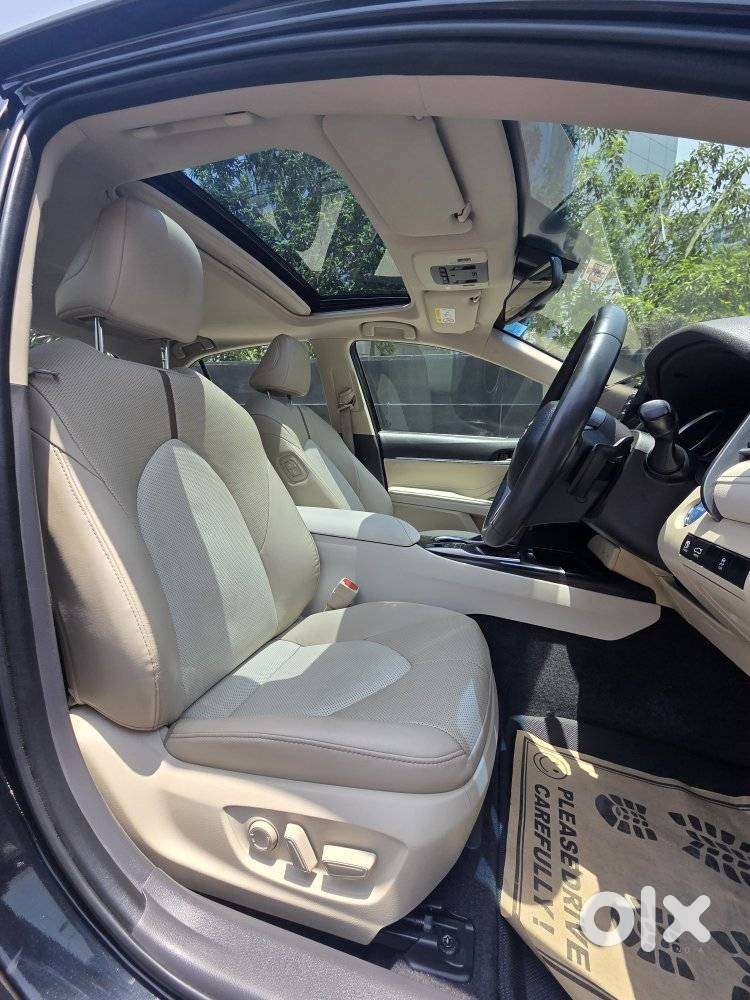 Toyota Camry Hybrid, 2024, Petrol