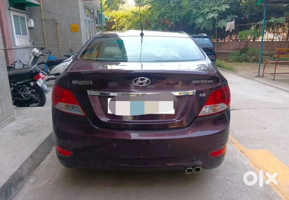 Hyundai Verna Fluidic 1.6 Vtvt Sx, 2011, Cng & Hybrids