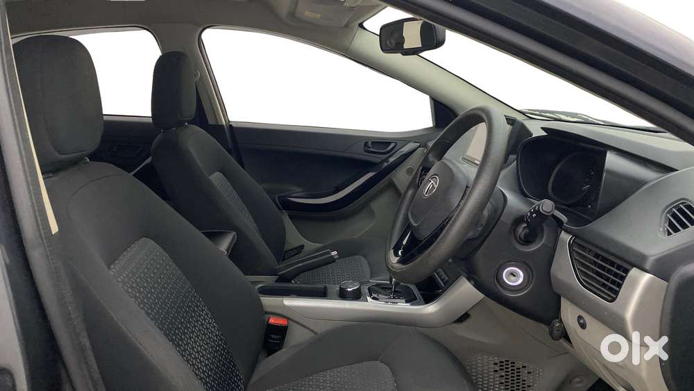 Tata Nexon 1.2 Revotron Xma, 2018, Petrol