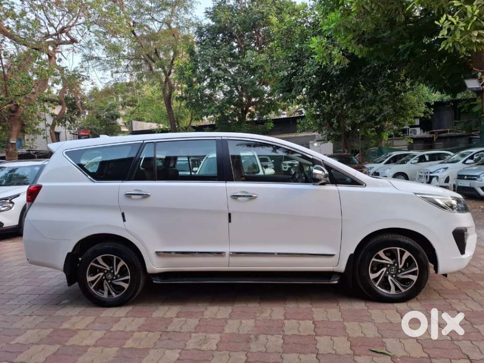 Toyota Innova Crysta 2.4 G Mt 7 Str, 2021, Diesel