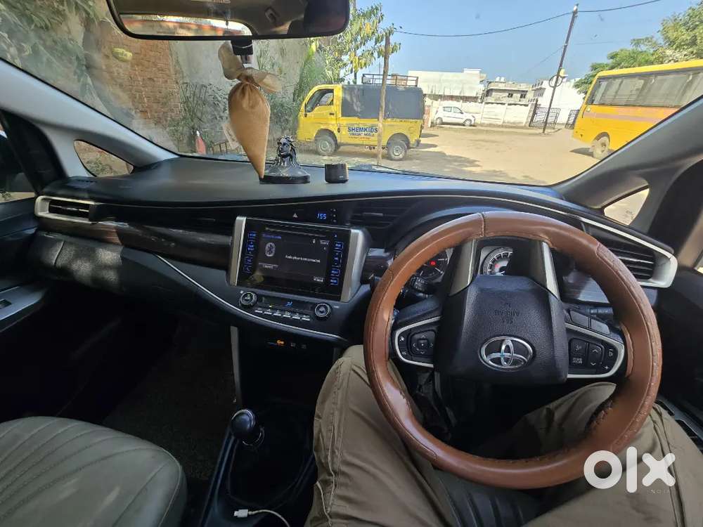 Toyota Innova Crysta 2018 Diesel 120000 Km Driven